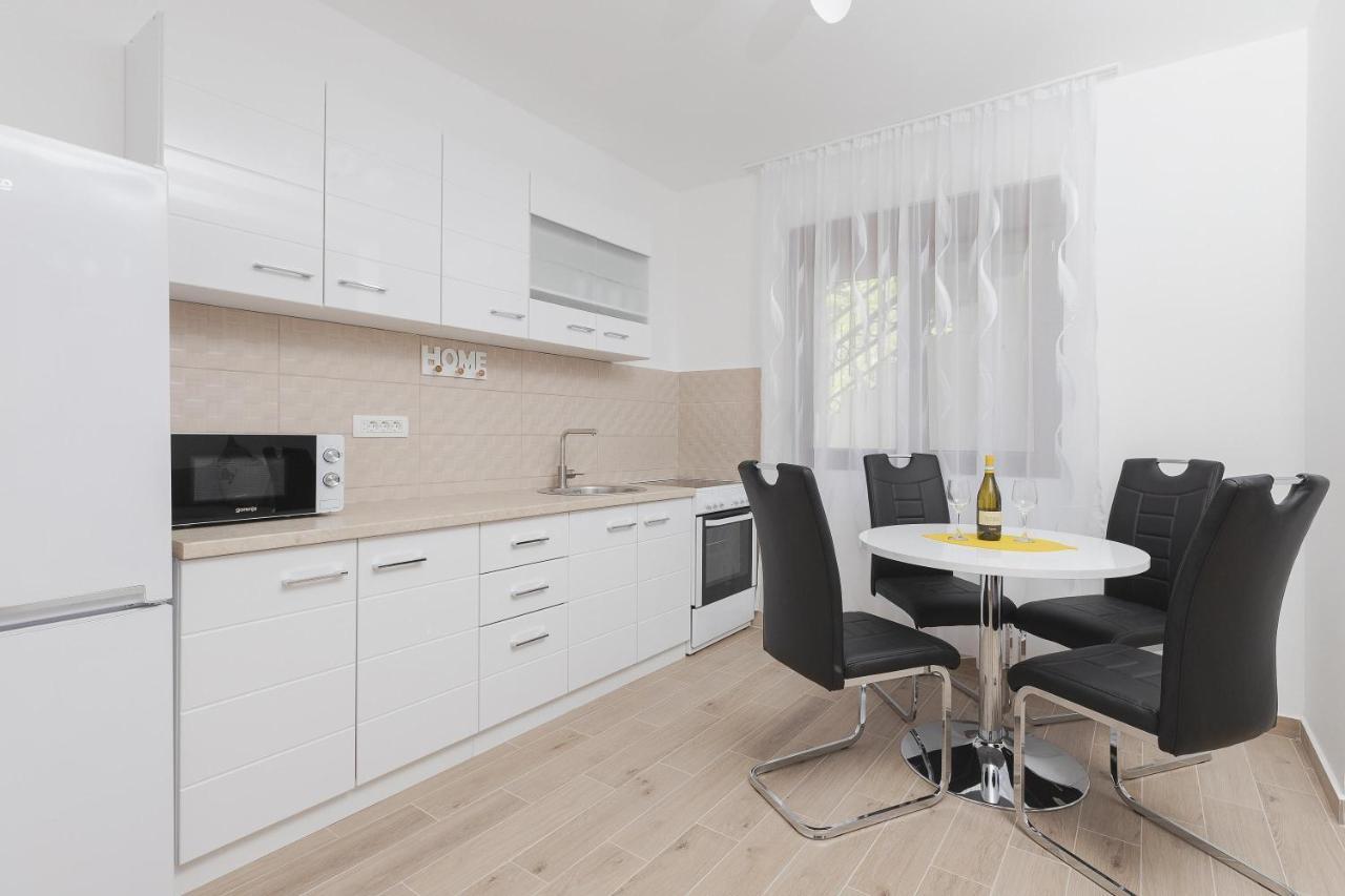 Muo Sea Front Apartment *