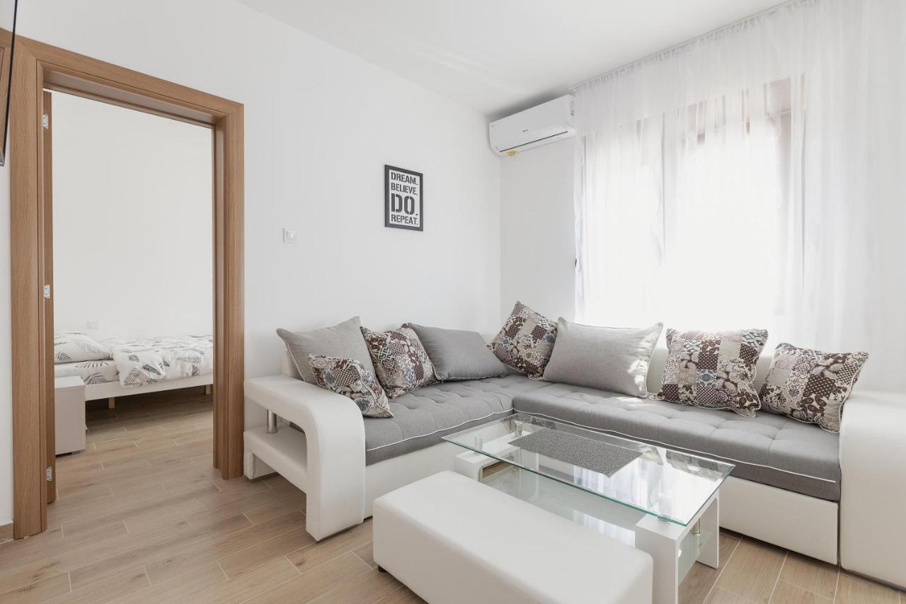 Muo Sea Front Apartment *