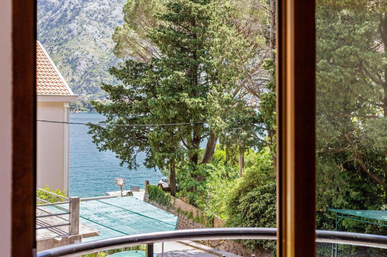 Muo Sea Front * Kotor