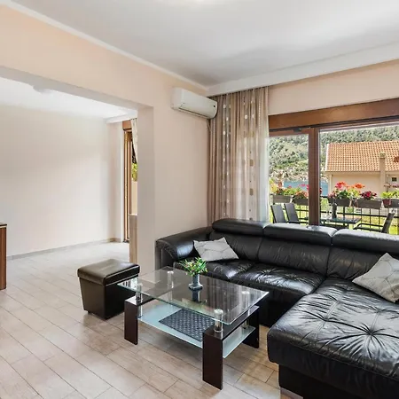 Muo Sea Front Apartments 科托尔 外观 照片